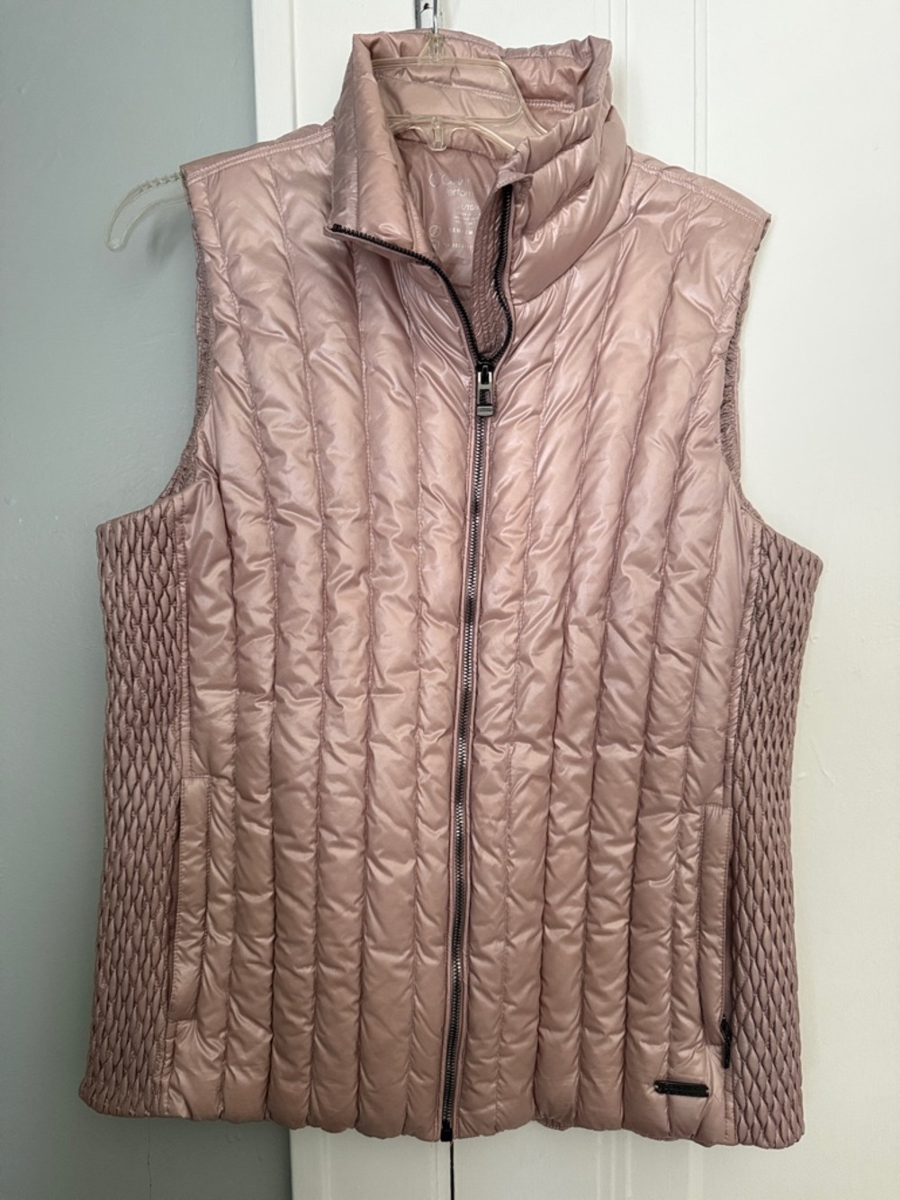 Calvin Klein Performance Quilted Sleeveless Vest in Dusty Rose